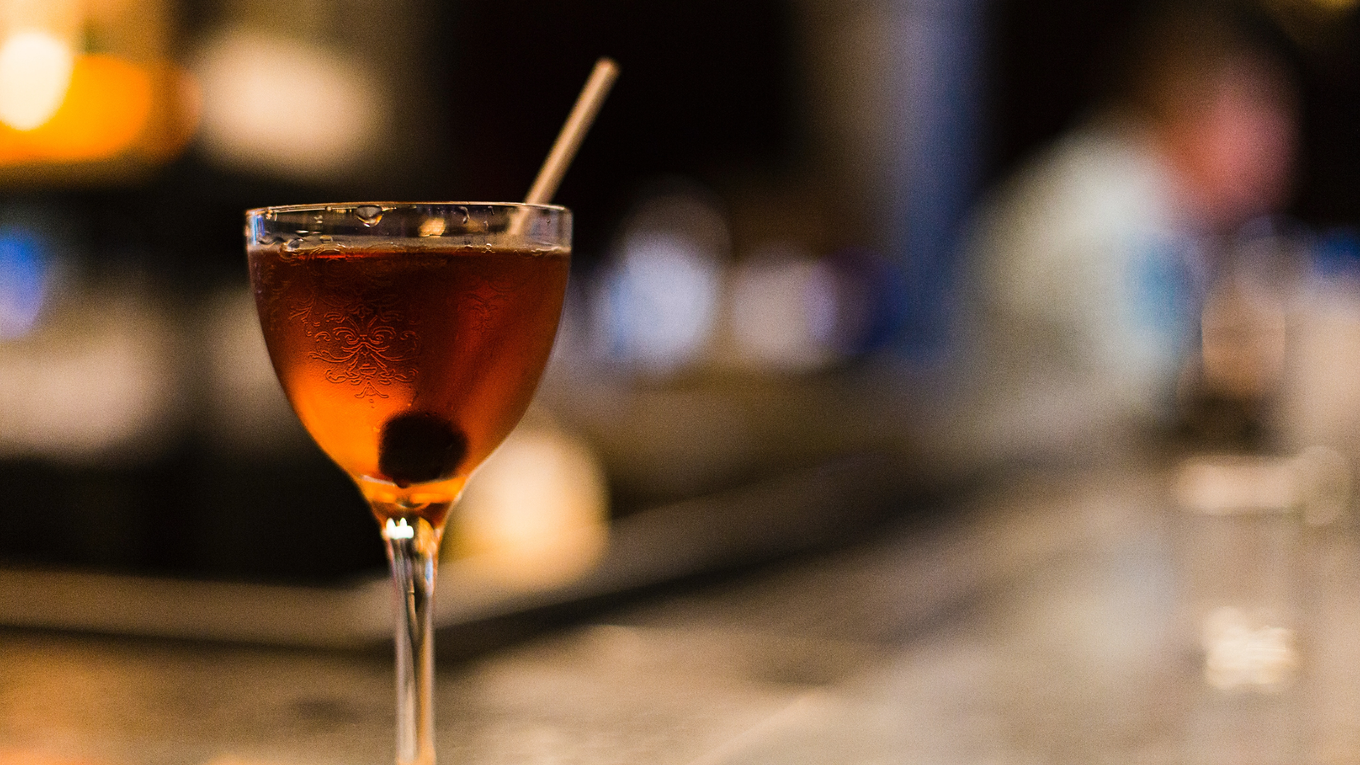 Read more about the article Cocktail Guide: How To Make a Manhattan